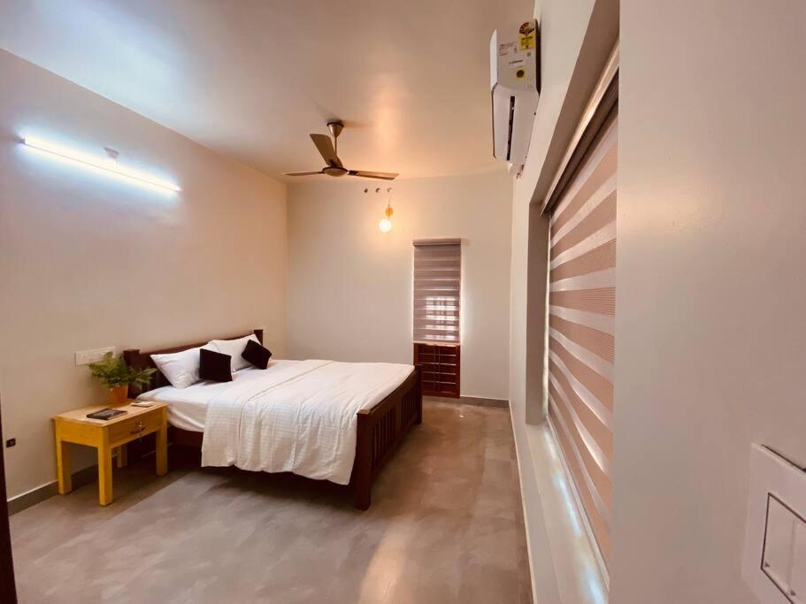 Rural Breeze - Housity
