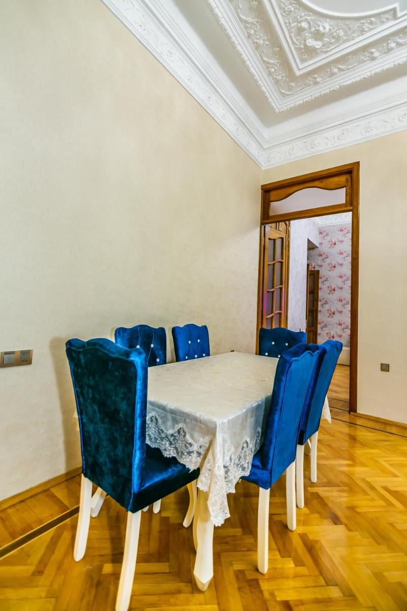 Hezi Aslanov house in CITY CENTRE - Housity
