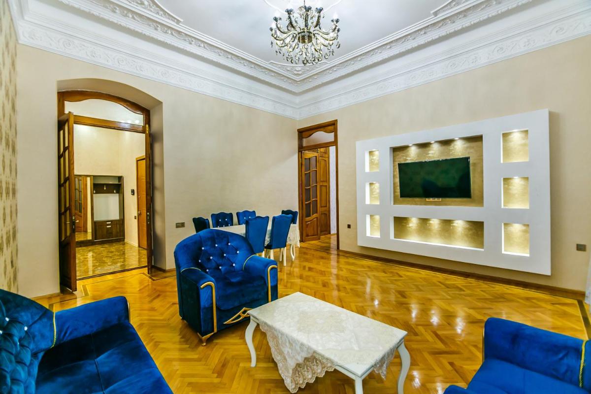 Hezi Aslanov house in CITY CENTRE - Housity