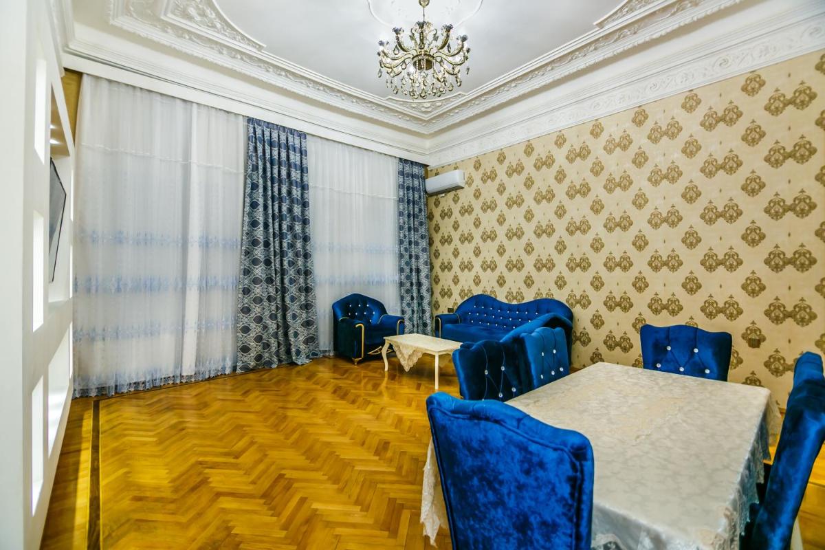 Hezi Aslanov house in CITY CENTRE - Housity