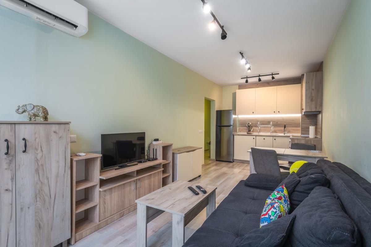 Intelligent Elephant Home - 1BDR Apartment by Flat Mаnager - Housity