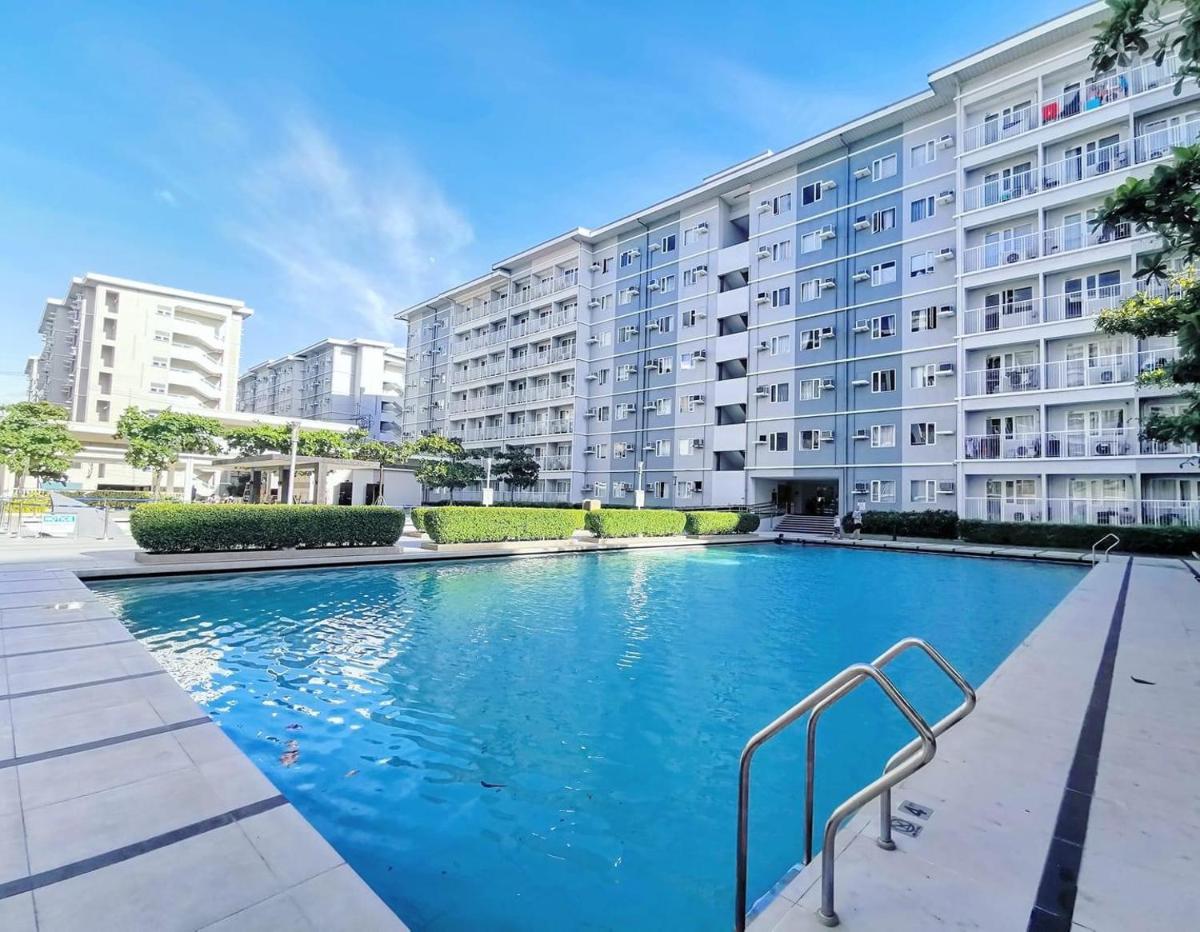 MCHD Condo Hotel Suit Staycation at Trees Residences - Housity