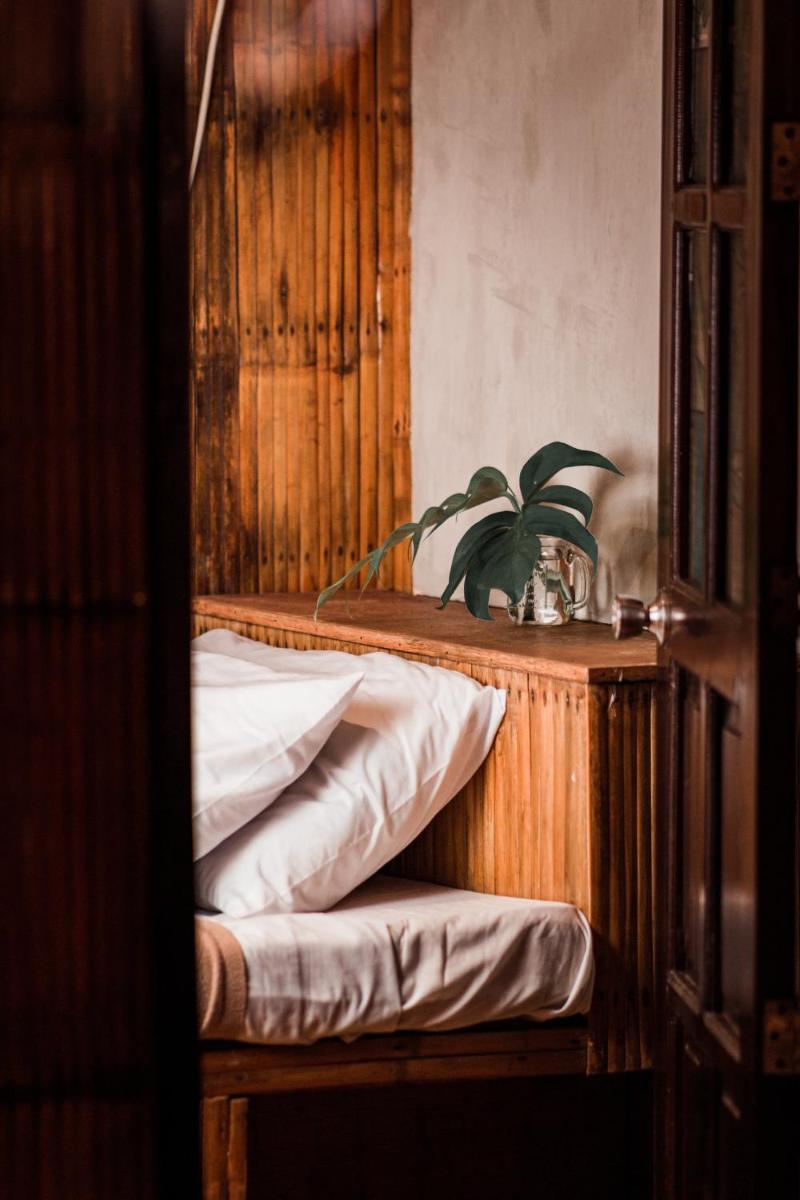 Casitas Stay and Surf - Housity
