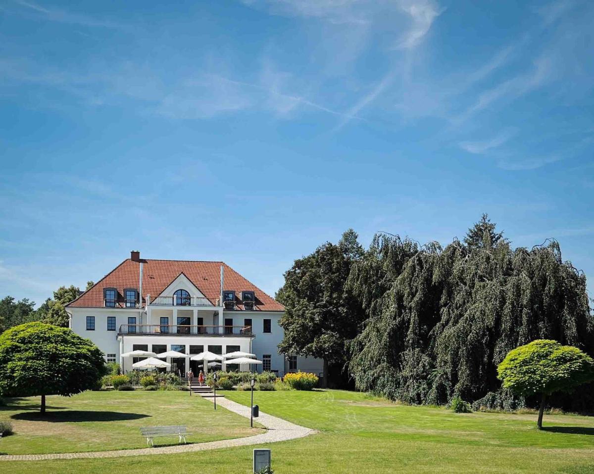 DAS SCHMÖCKWITZ - Housity
