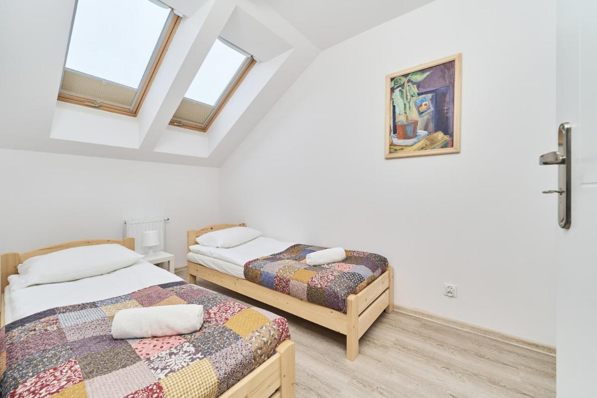 Drabika Apartment Balcony & Private Parking Wrocław by Noclegi Renters - Housity