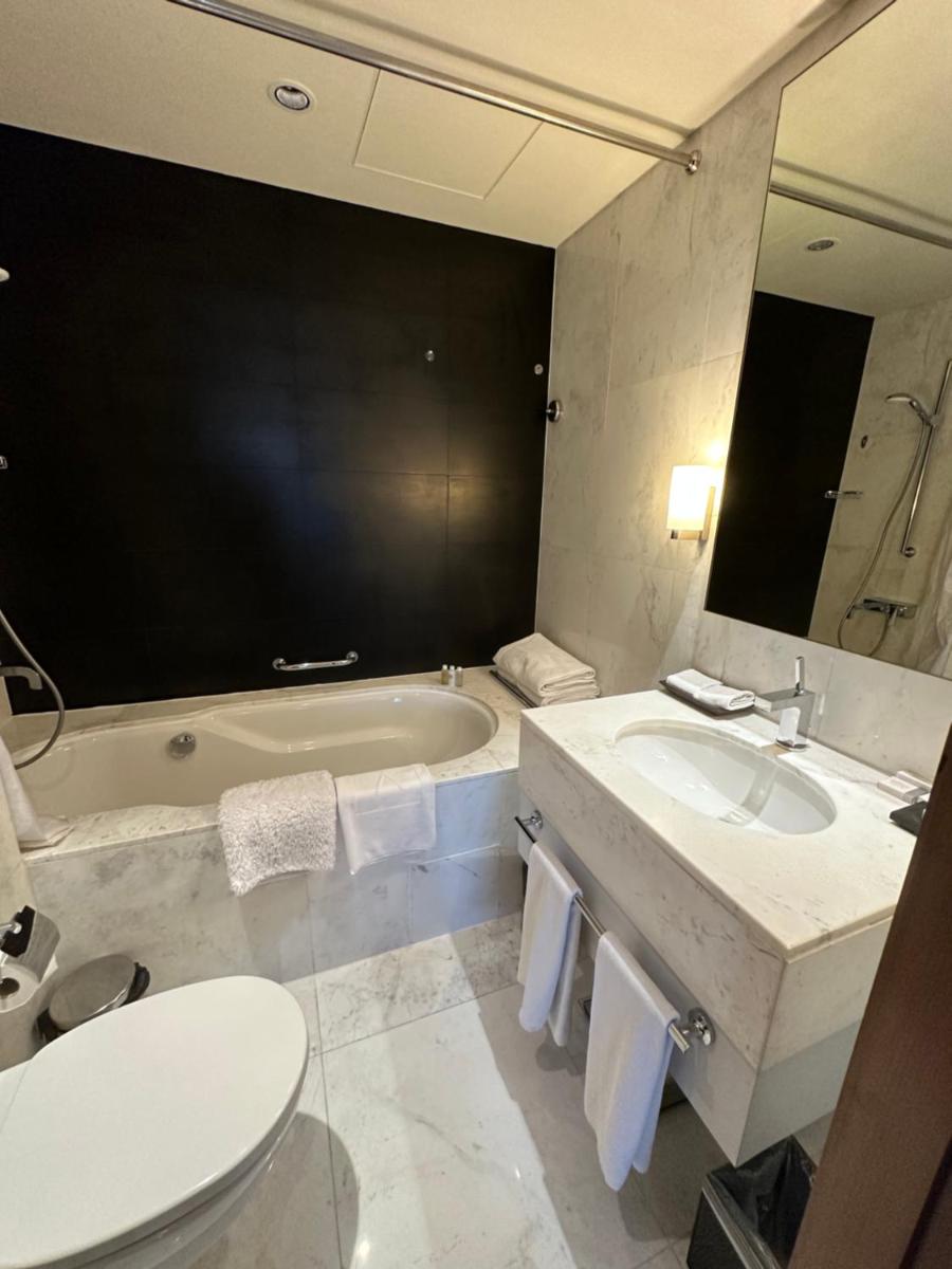 Dubai Mall Fashion Avenue Highest Floor Burj Khalifa View Residence- Formerly Address Dubai Mall - Housity