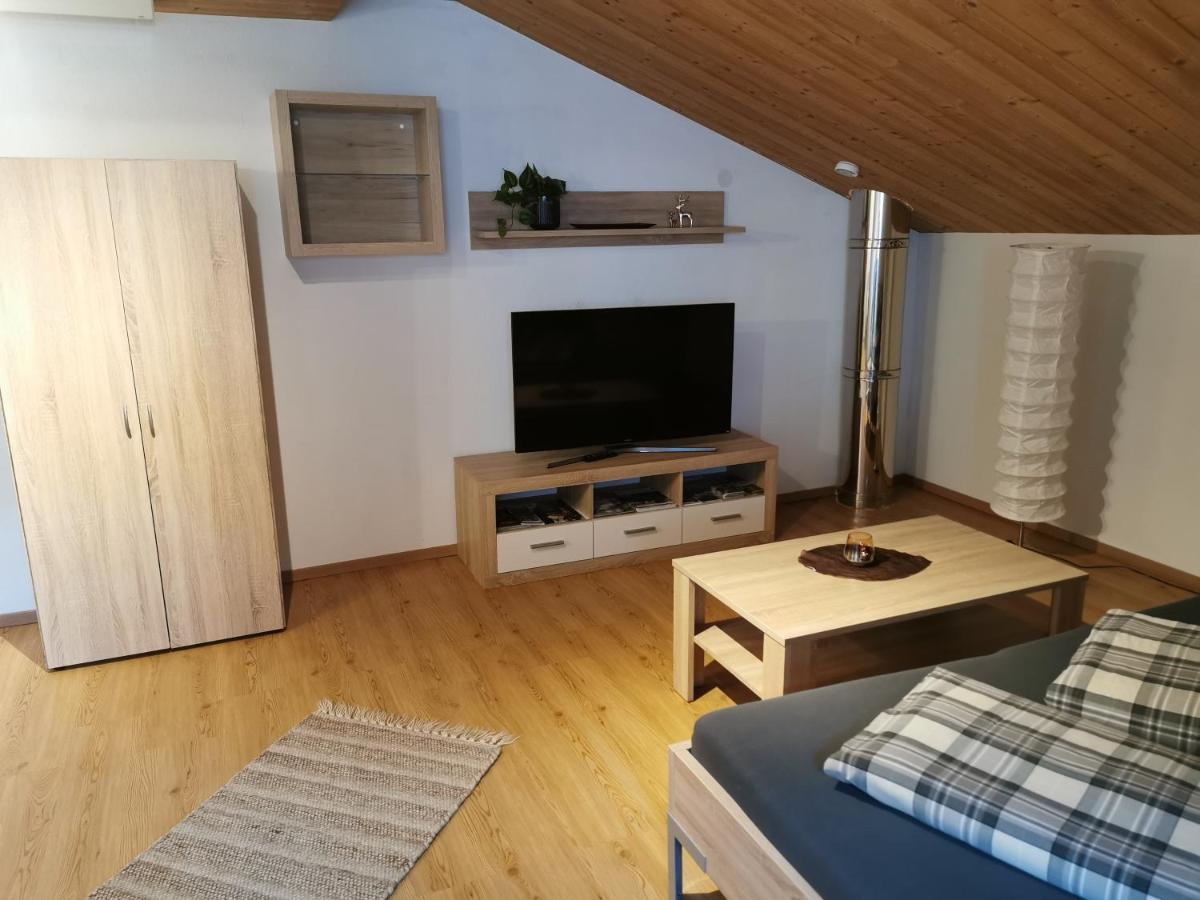 W2 Großzügige Wohnung in ruhiger Lage - Housity