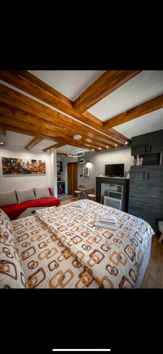Vila Montenegrina - Housity