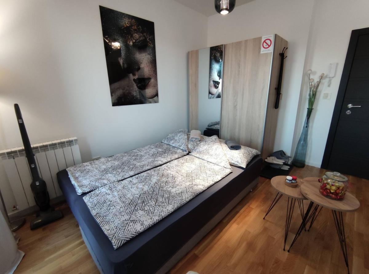 BellaCasa AirportStudio - Housity