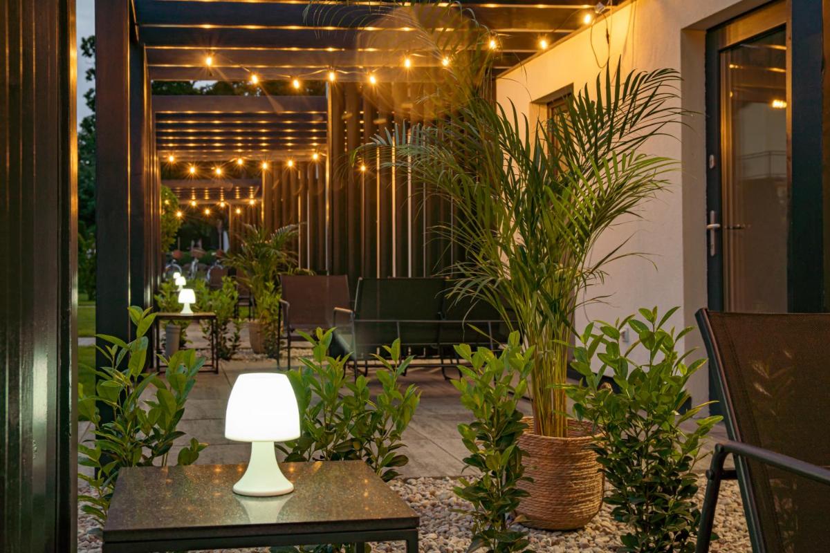 Apartamenty Pod Dębami - Housity