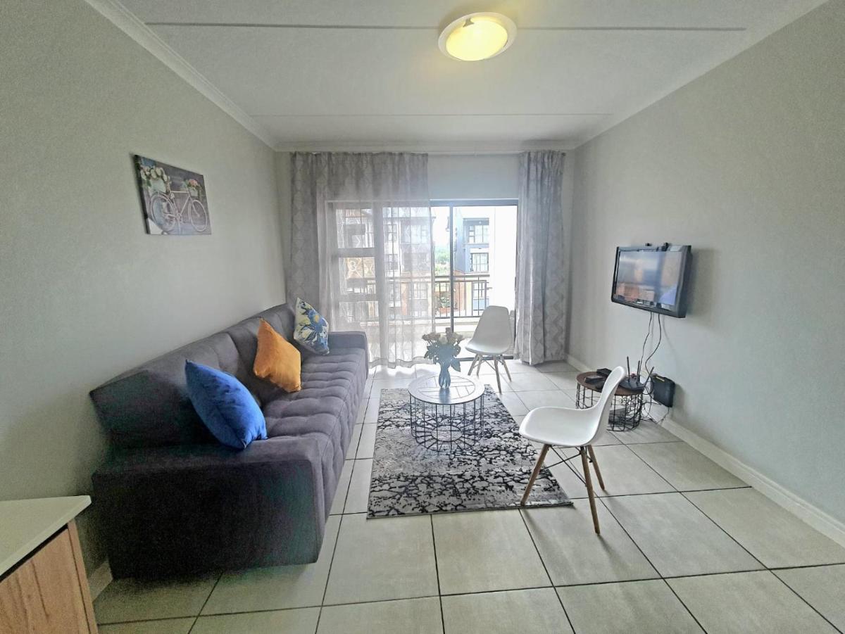 The Blyde Crystal Lagoon - Housity