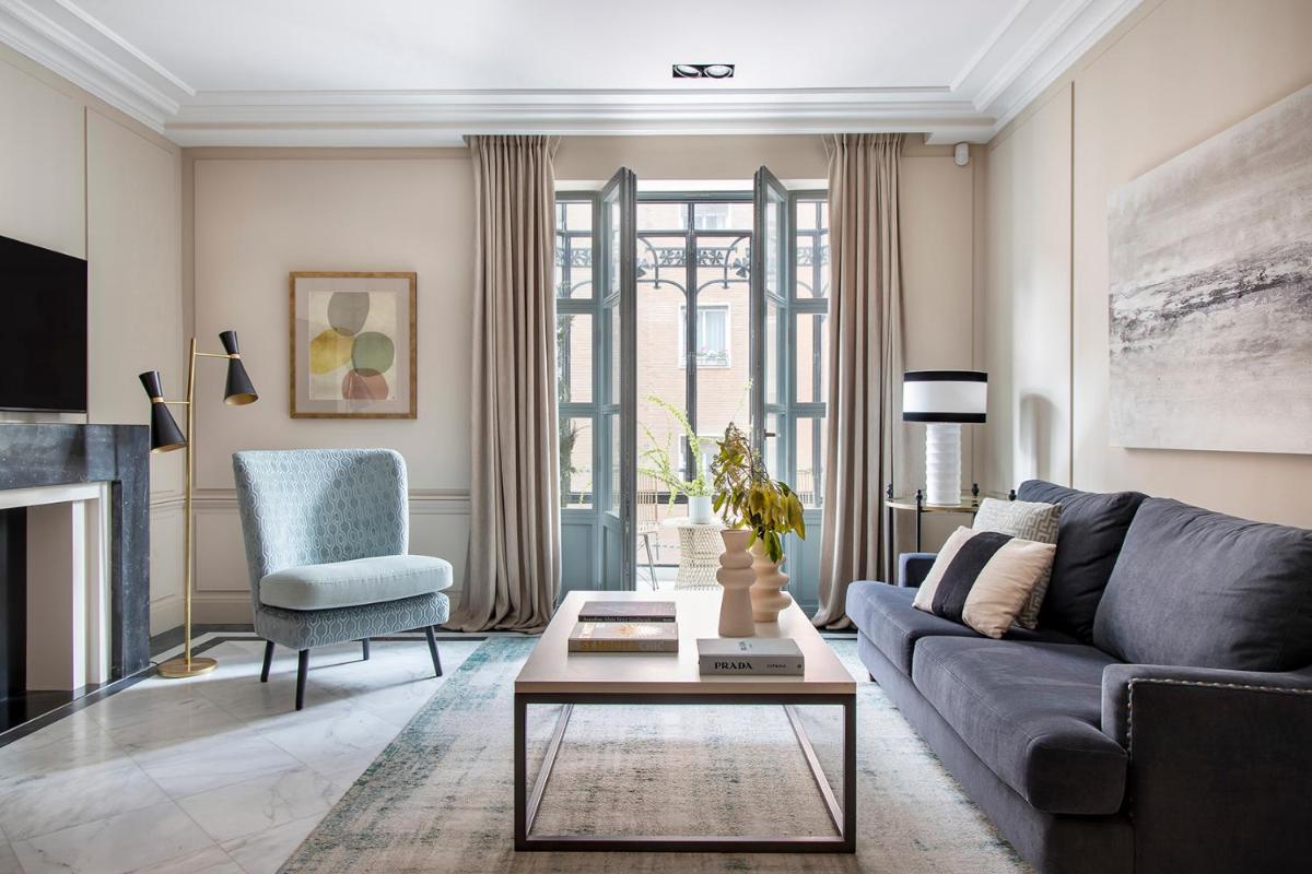 Ayala 63 - THE ARC COLLECTION - Housity