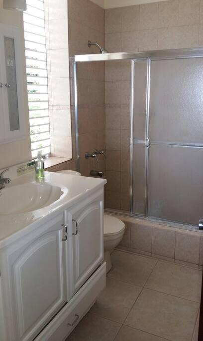 Ocho Rios 2 Bedroom Apartment/Flat - Housity