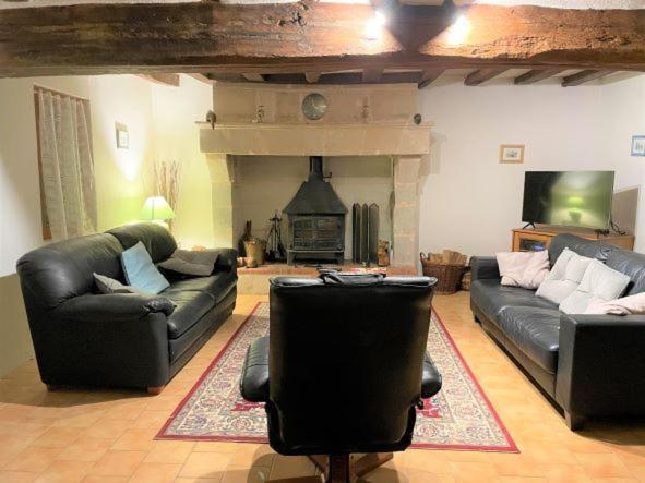 La Maison Tournesol - 3 bedroom house with large garden near Saumur - Housity
