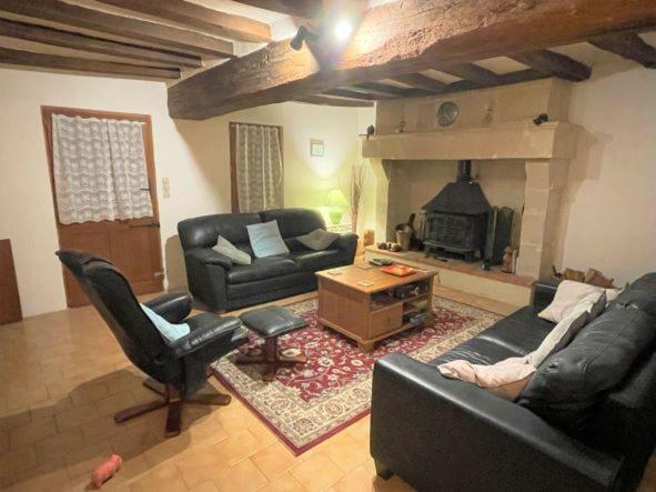 La Maison Tournesol - 3 bedroom house with large garden near Saumur - Housity