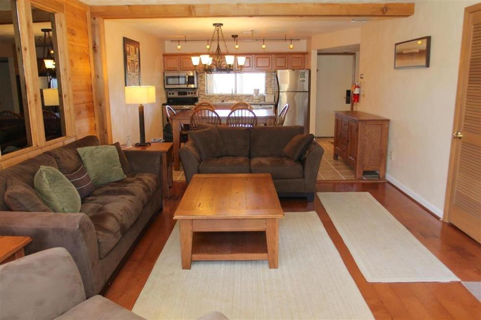 Seven Springs 1 Bedroom Premium Condo, Ski In Ski Out condo - Housity