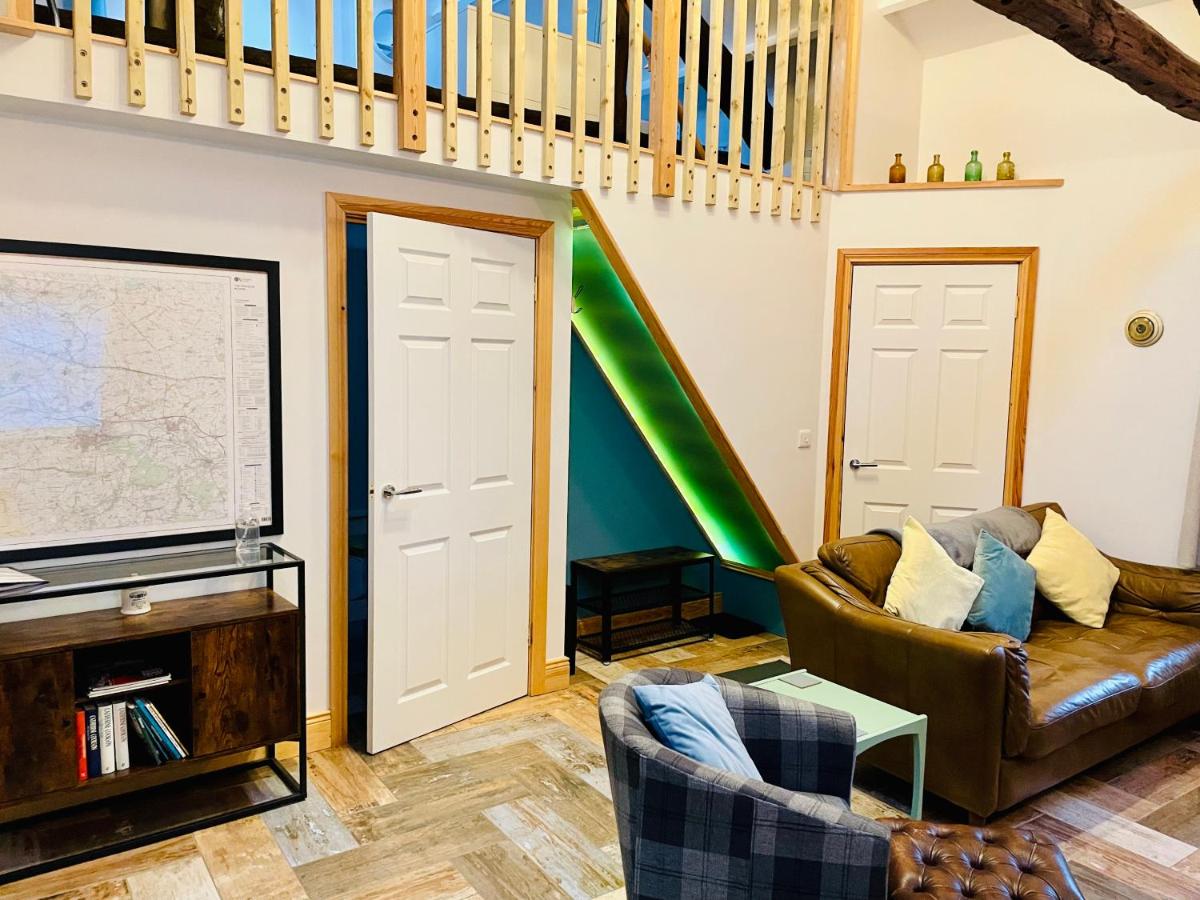 The Parlour - Housity