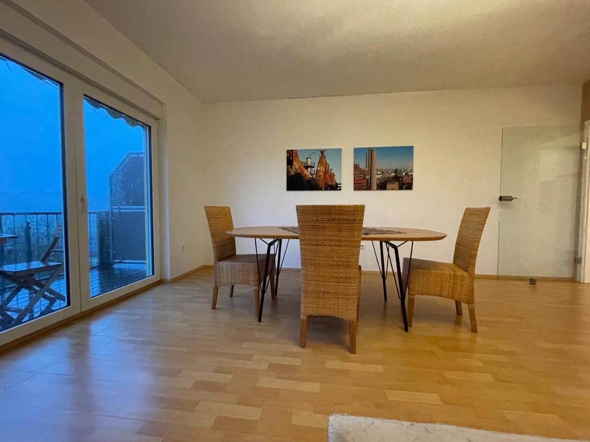 Ferienwohnung Balkonblick am Hirschberg - Housity