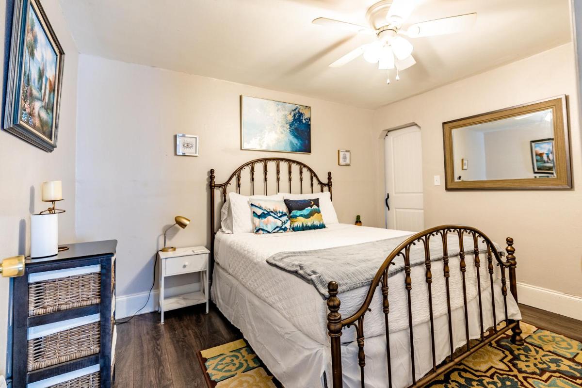 Relaxed Asheville Apartment - Pet-Friendly - Housity