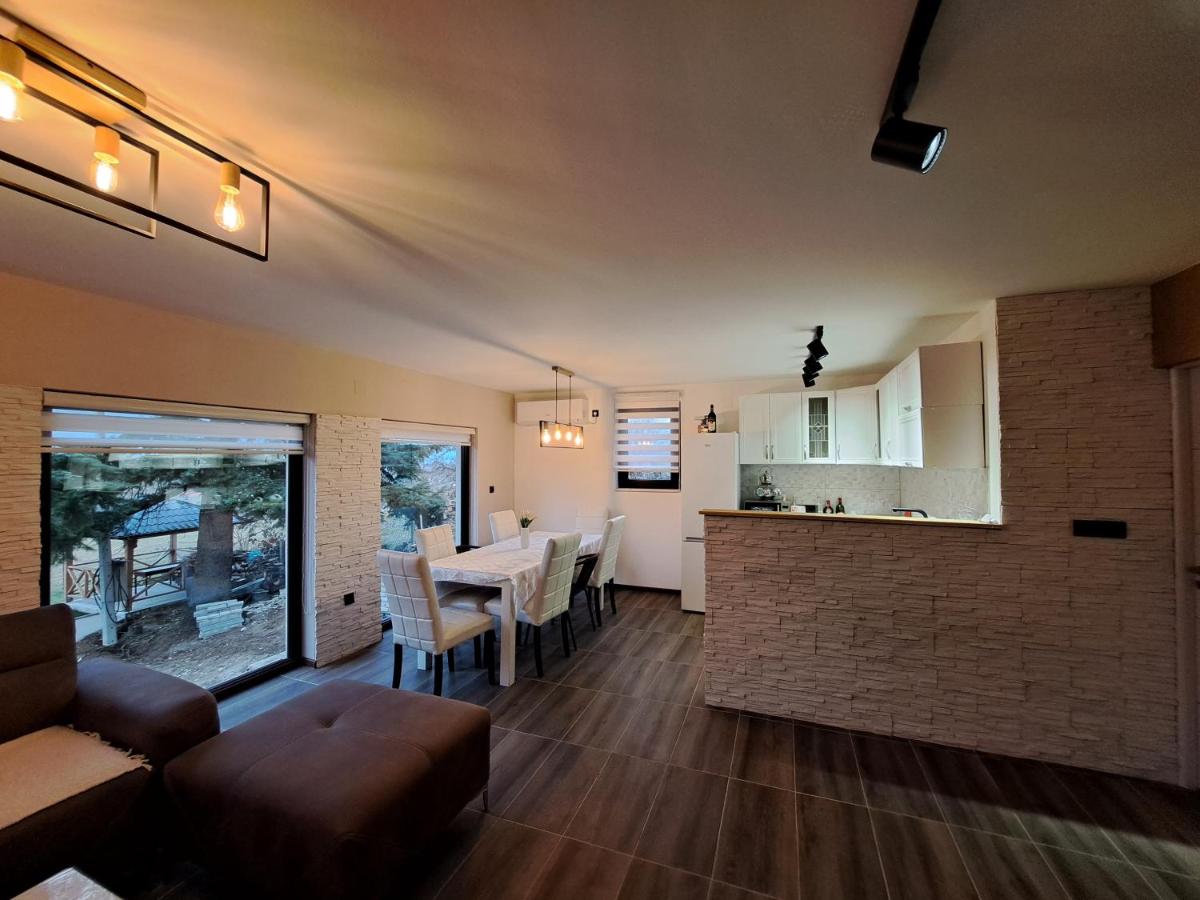 Stari kedar - Housity