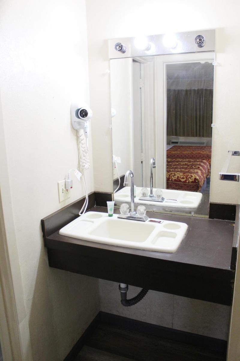 Huntington Inn - Housity