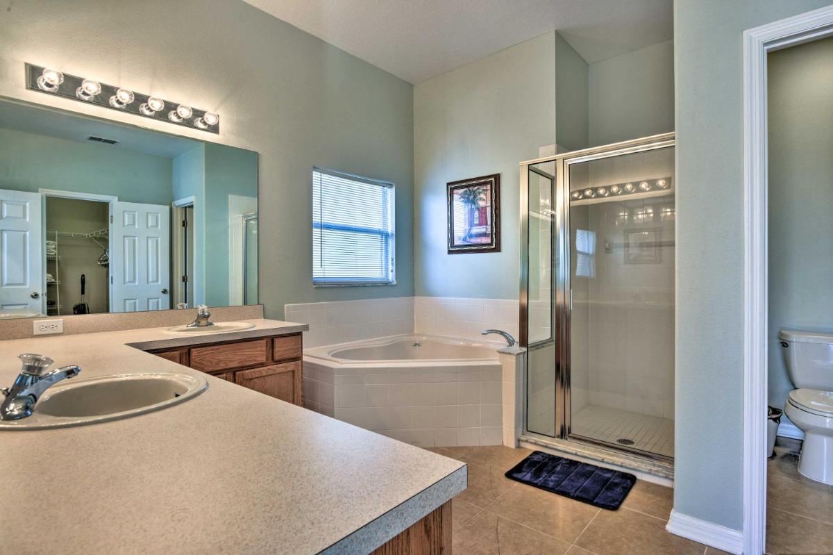 10 Mi to Disney Resort Home with Pool and Spa - Housity