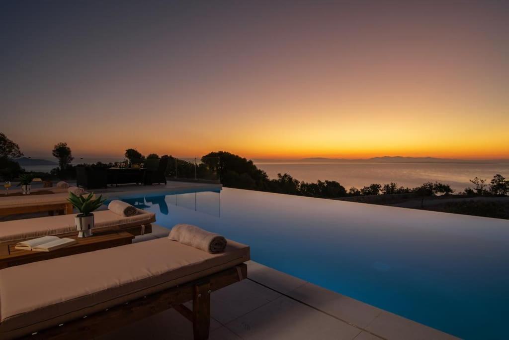 Villa Infinito - Housity