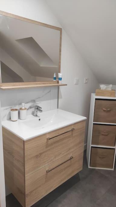 Gîte paisible en campagne - Housity