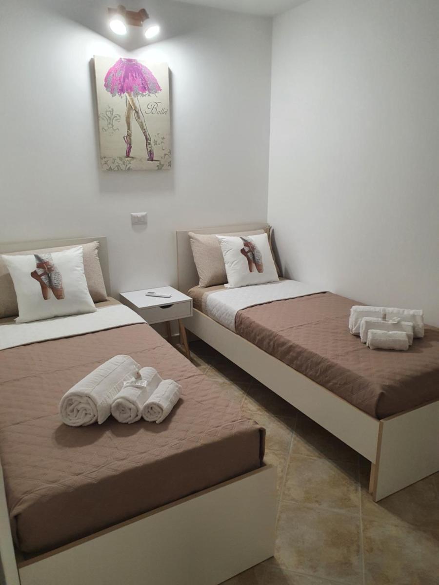 Dancing Apartment - Housity