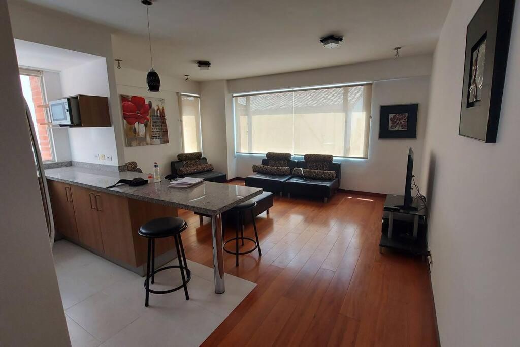 Hermoso departamento en la mejor zona de Quito - Housity