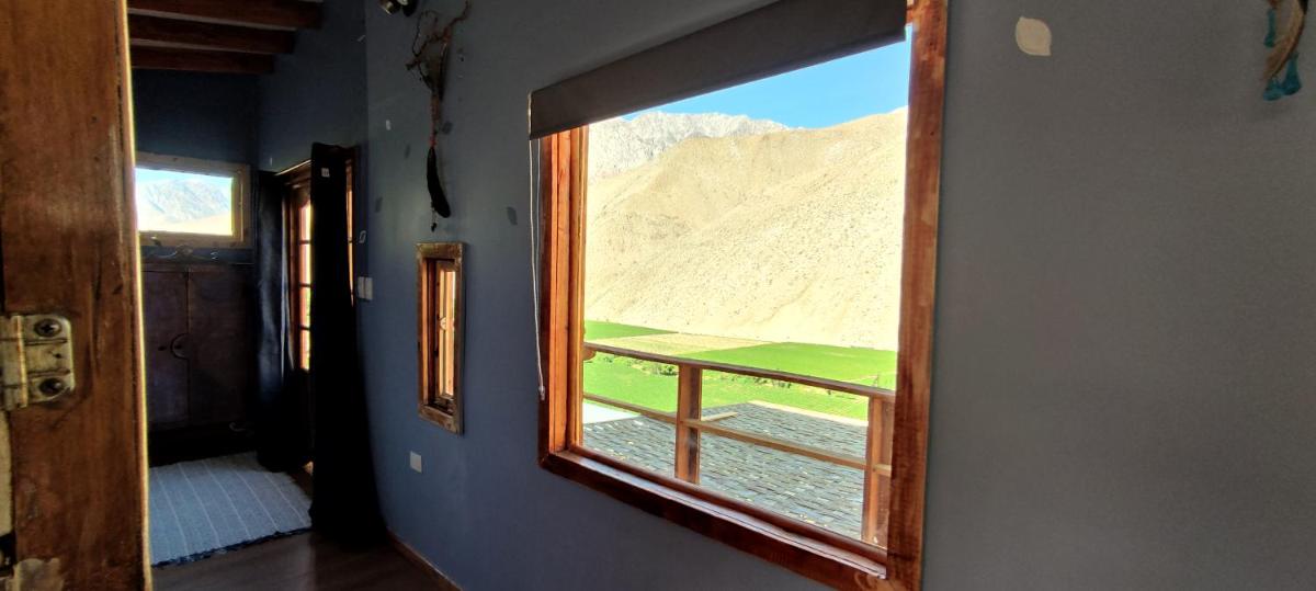 Cabaña Hojitas de Laurel con Vista Panorámica - Housity