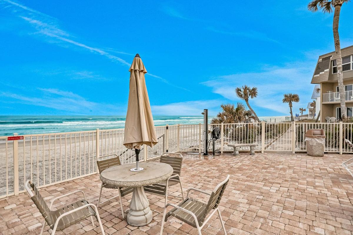 Crescent Cay - Housity