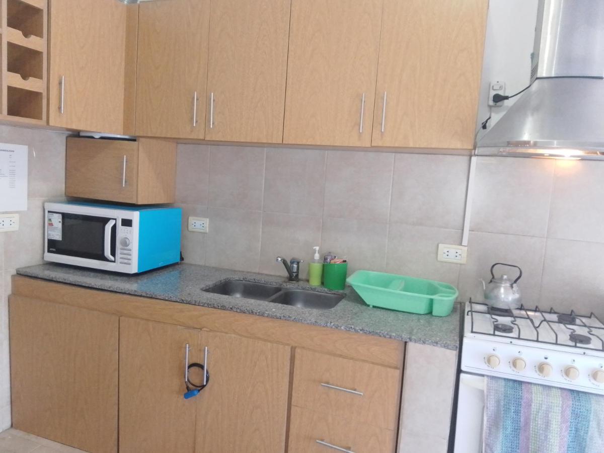 DEPARTAMENTO AVELLANEDA con GARAJE PRIVADO perfecto para hacer noche y continuar viaje - Housity