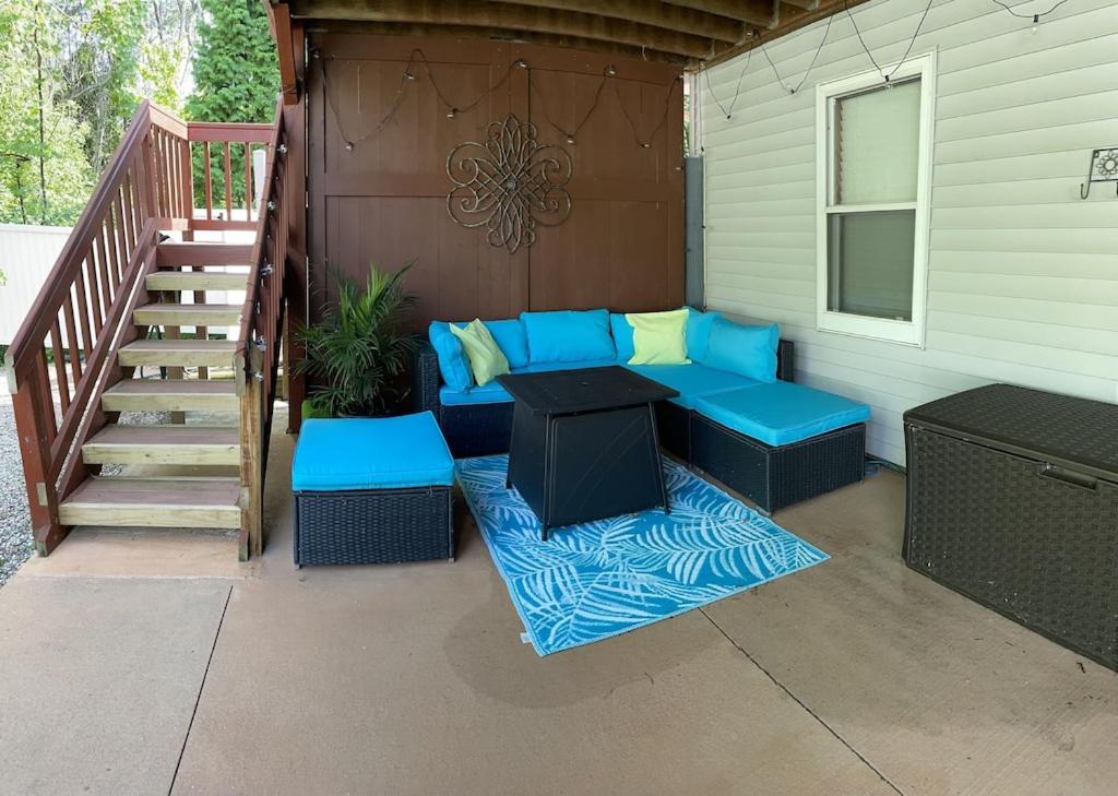 WolfDen Getaway-Winnebago Channel - Housity