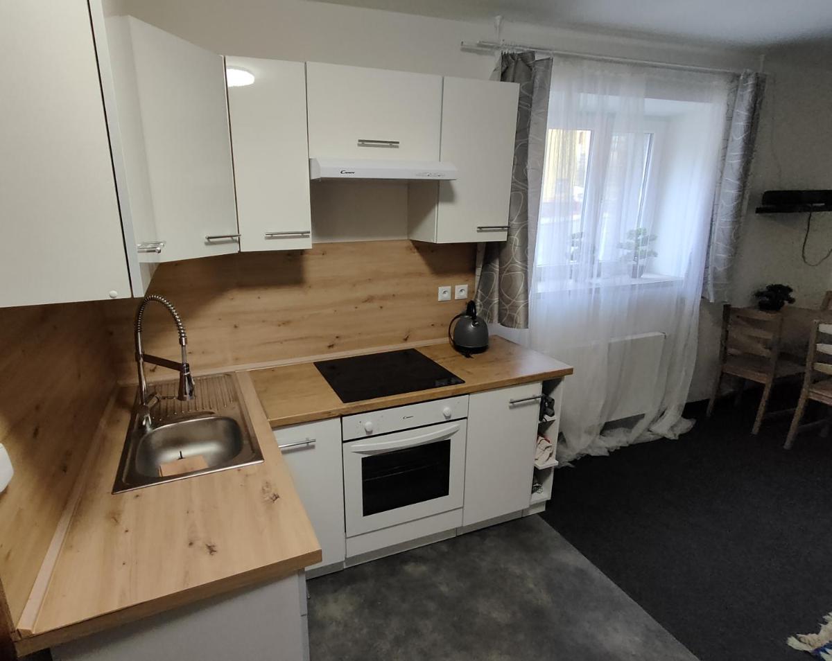 Apartmány Na Cestě - Housity