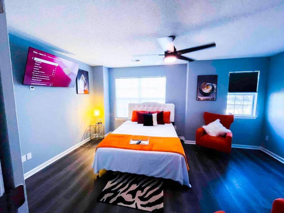 NEW! Casa Eleven22 Just Minutes From Airport - Housity