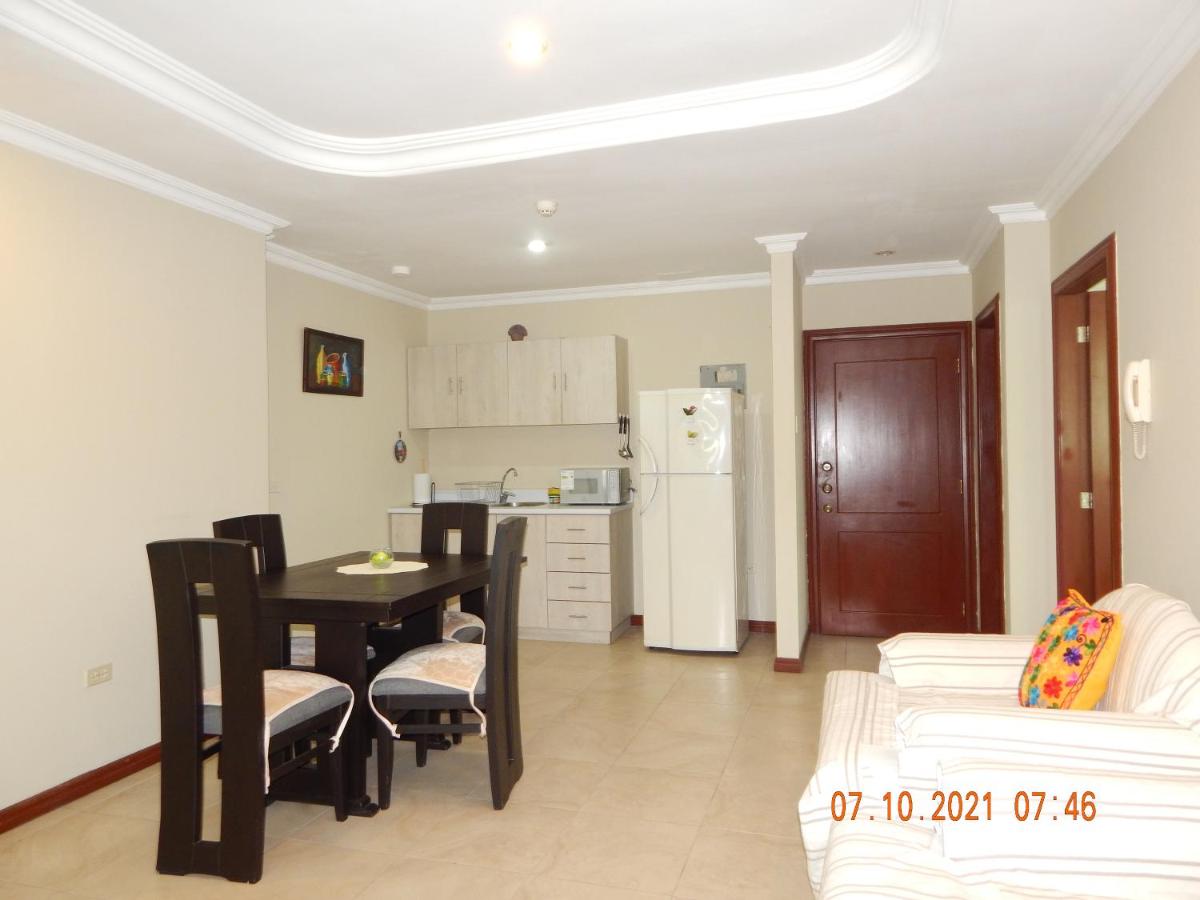 SUITE DORAL ¡¡CERCA DEL AEROPUERTO!! - Housity