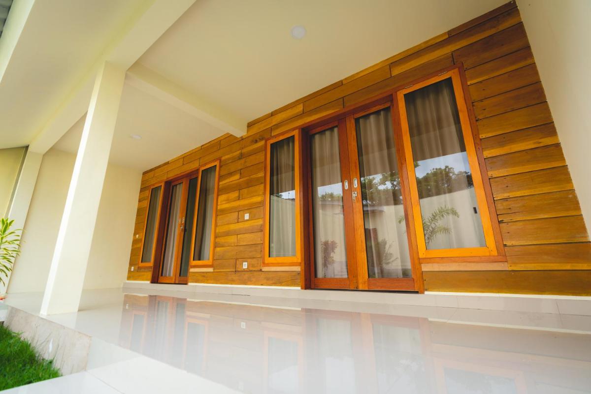GREEN RINJANI - Housity