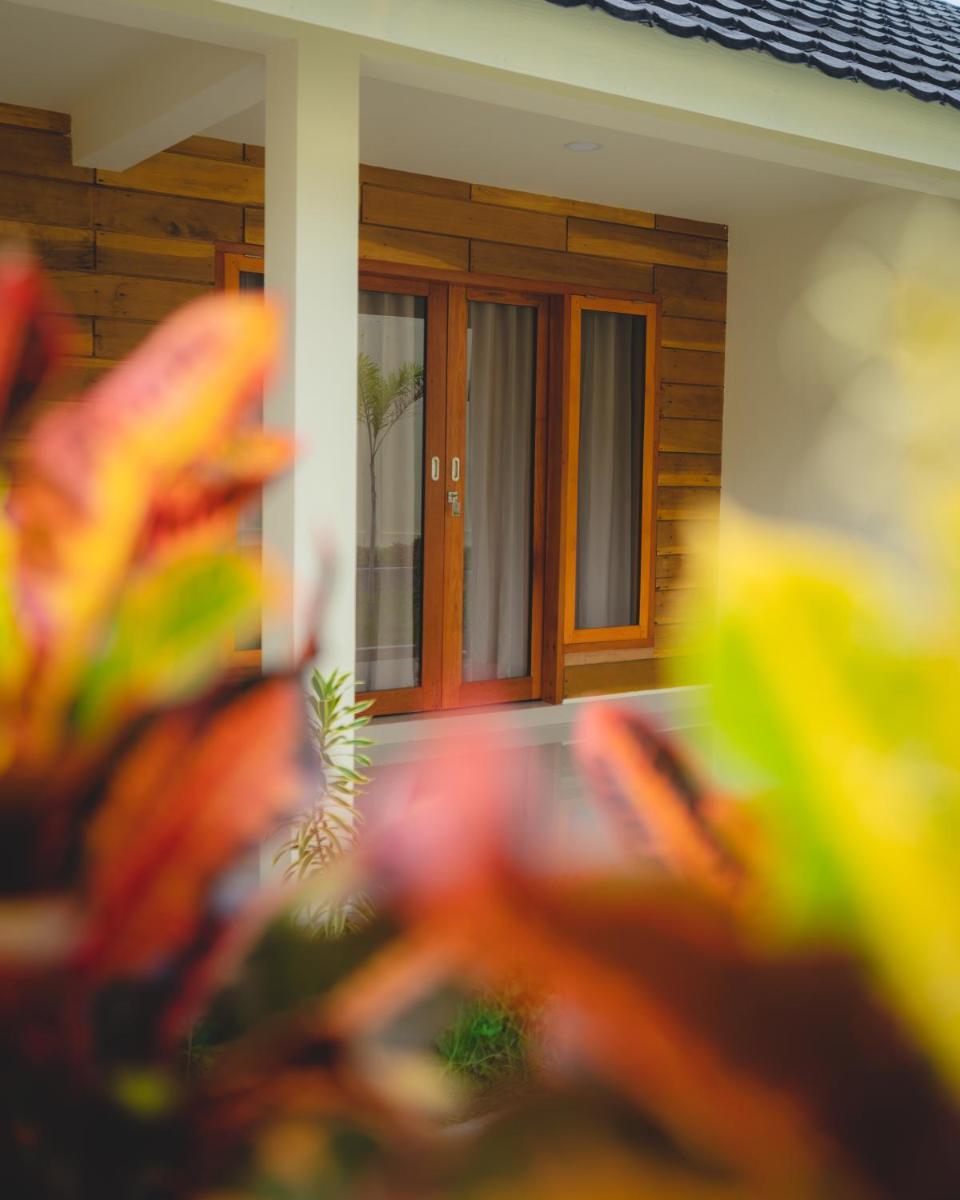 GREEN RINJANI - Housity