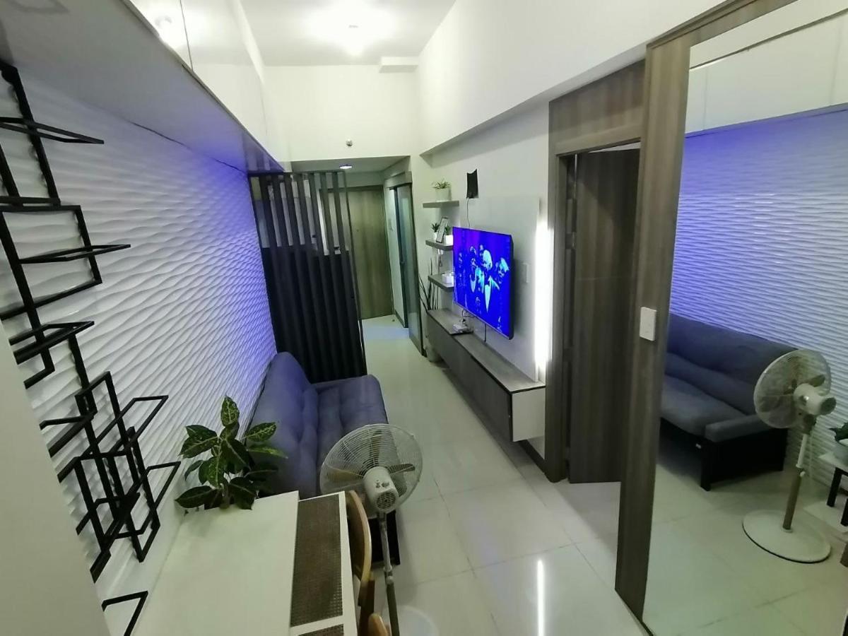 Penthouse unit at Coast Residences Walking to PICC/Star City - Housity