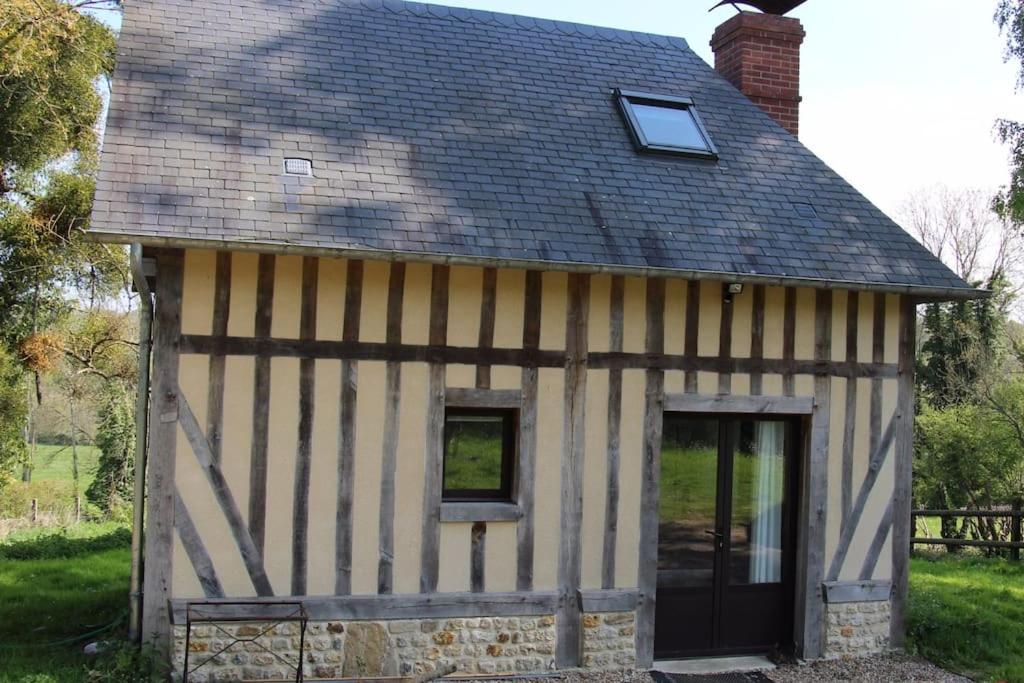 Maisonnette au calme, 15 kms Honfleur/Deauville - Housity