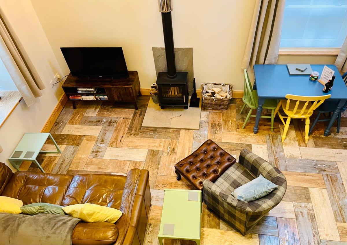 The Parlour - Housity