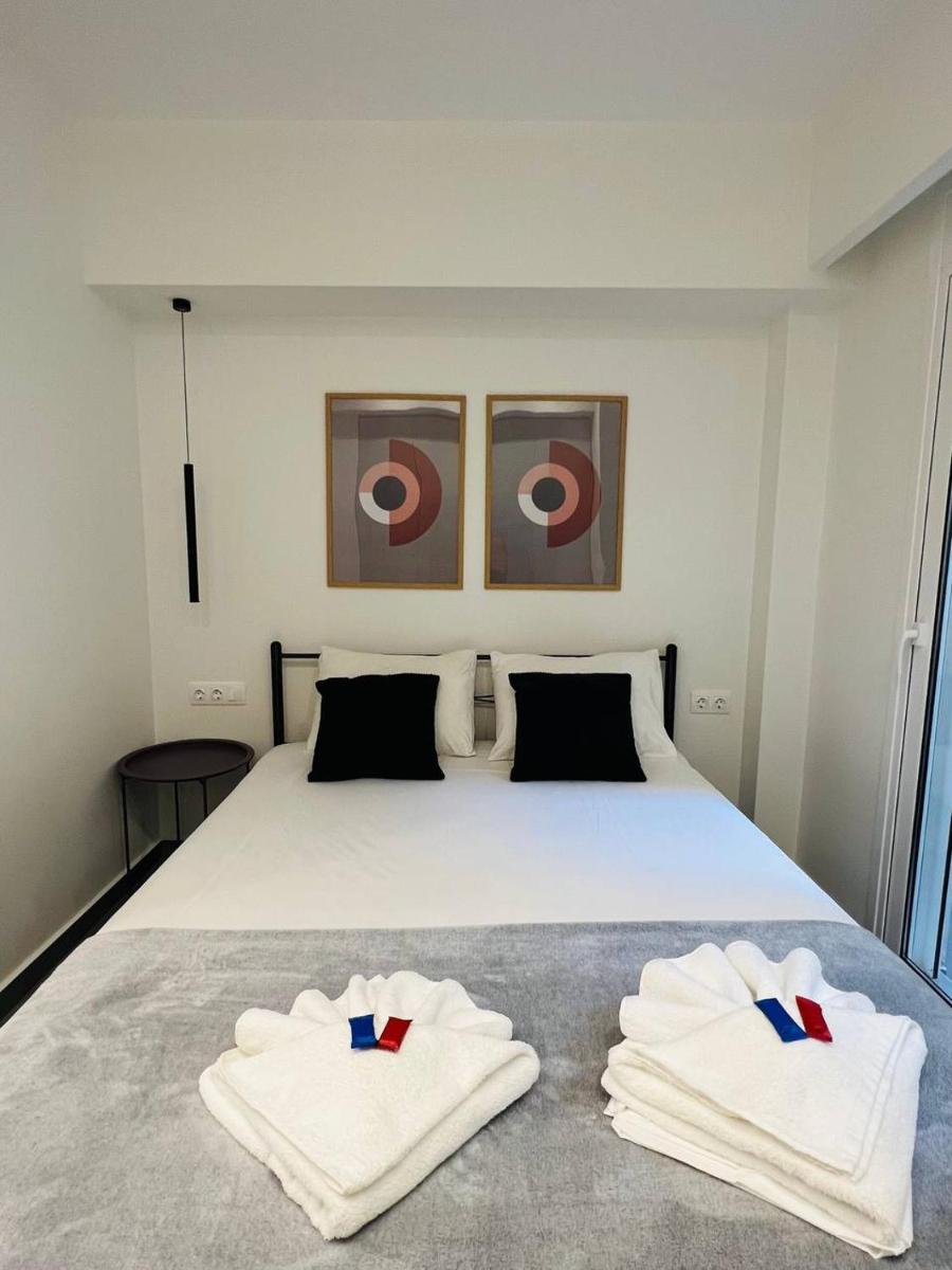 Likourgou Suite Dialog Number 1 VIPGreece - Housity