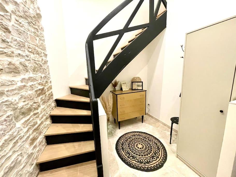 APPARTEMENT 1 CHAMBRE AVEC ENTREE INDIVIDUEL - Housity