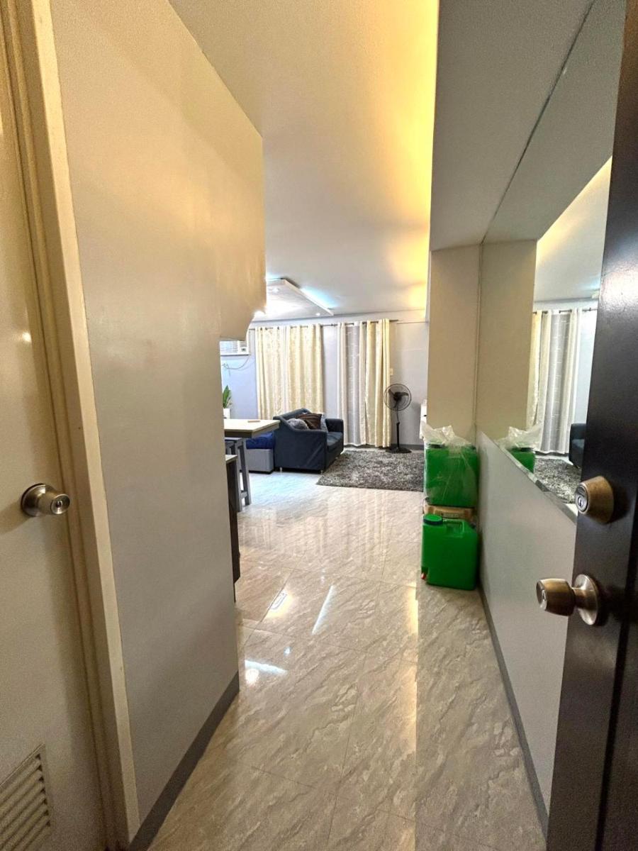 Racky's Condotel - STUDIO TYPE WITH HOTEL VIBE - Housity