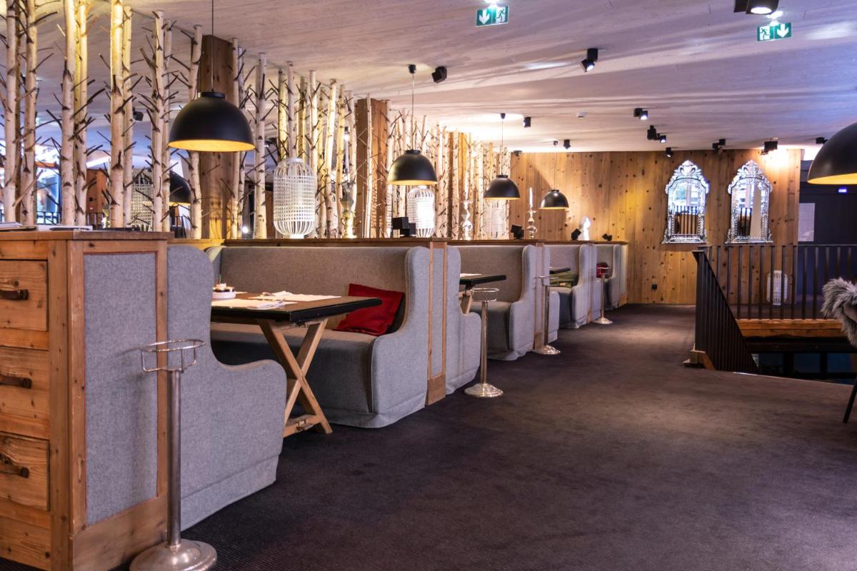 Restaurant ou autre lieu de restauration dans l'établissement M de Megève