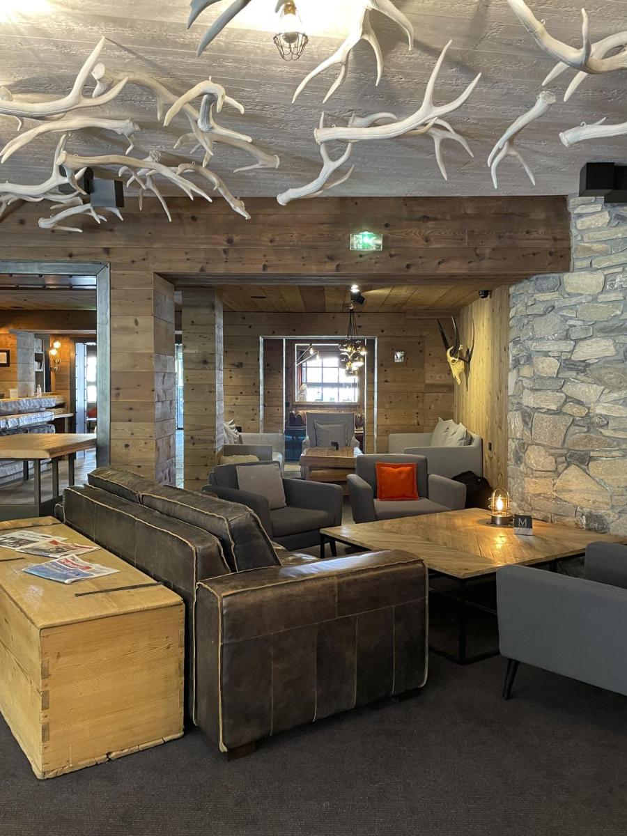 Coin salon dans l'établissement M de Megève