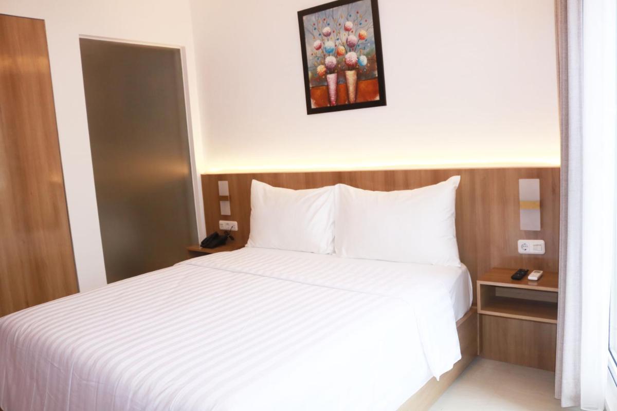Surabaya River View Hotel - Housity