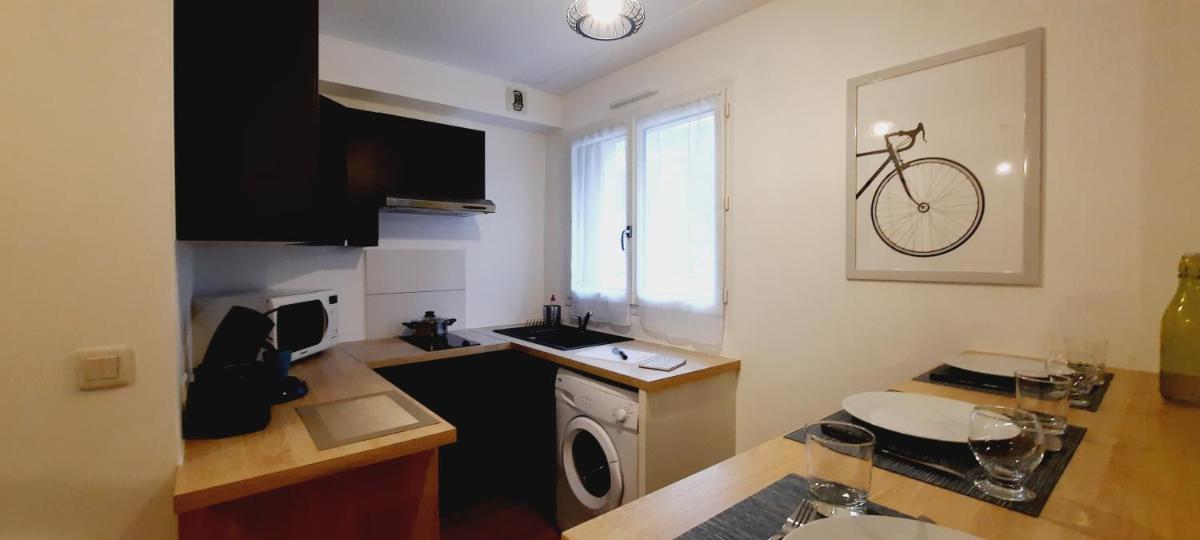 Zen Studio Le Granier Challes Centre - Parking - Housity