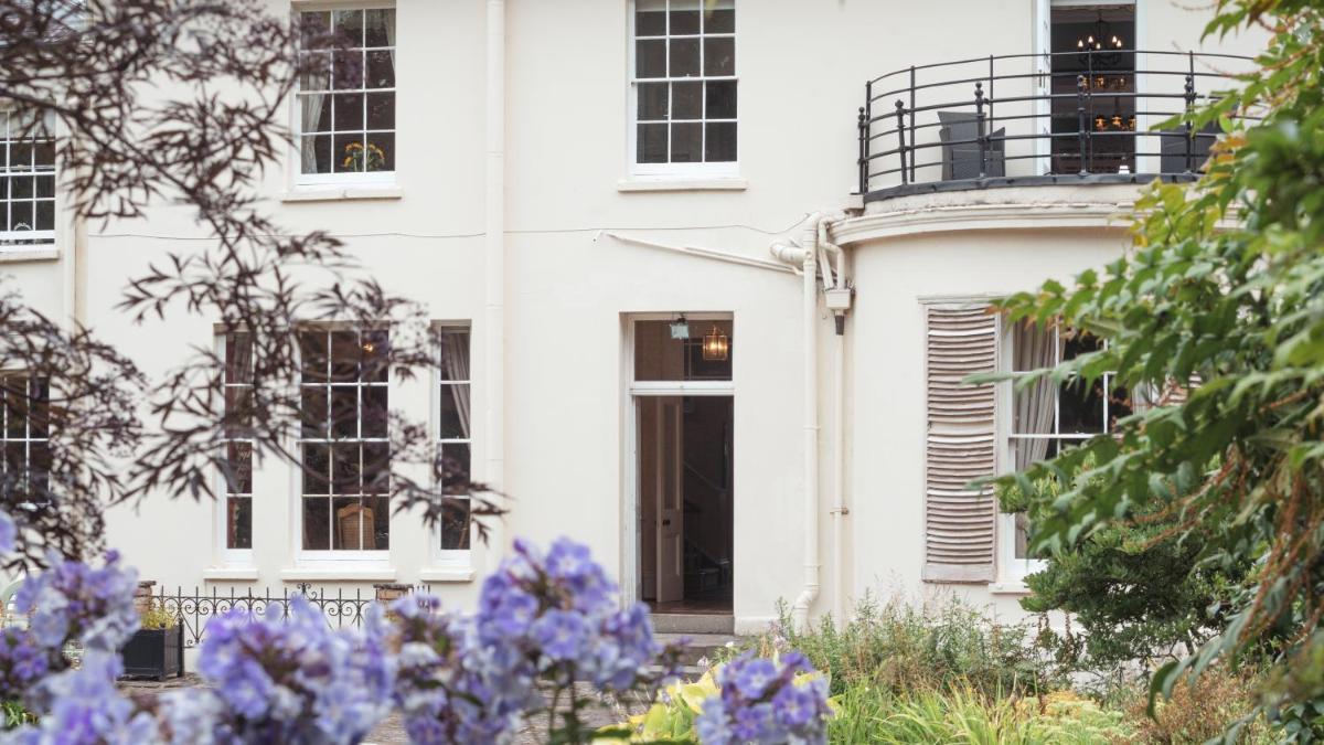 Pantybeiliau House Bed & Breakfast - Housity